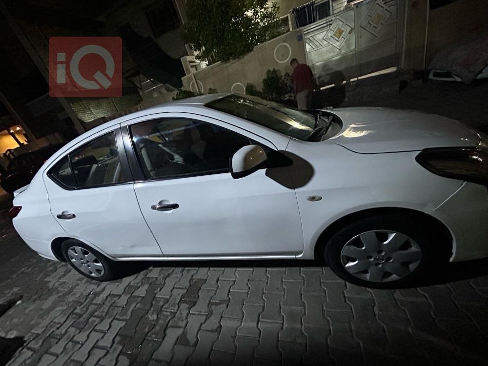 نيسان صني